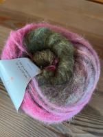 Пряжа Laines du Nord Poema Alpaca (02 розовый/хаки/светло-коричневый); Состав: 40% альпака, 40% мериносовая шерсть, 20% нейлон; 100 гр/400 м